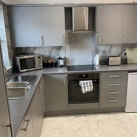 Riverside 度假居 塞尔比